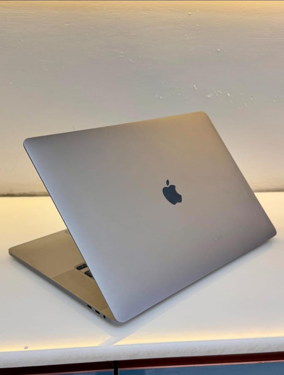 MacBook Pro i9