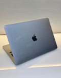 MacBook Pro M2