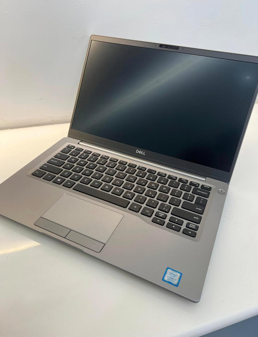Dell Latitude 7400