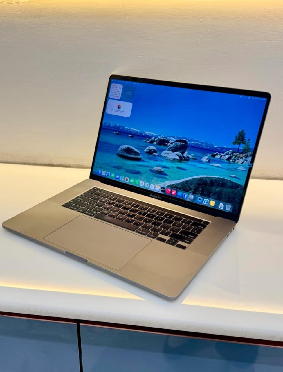 MacBook Pro i9