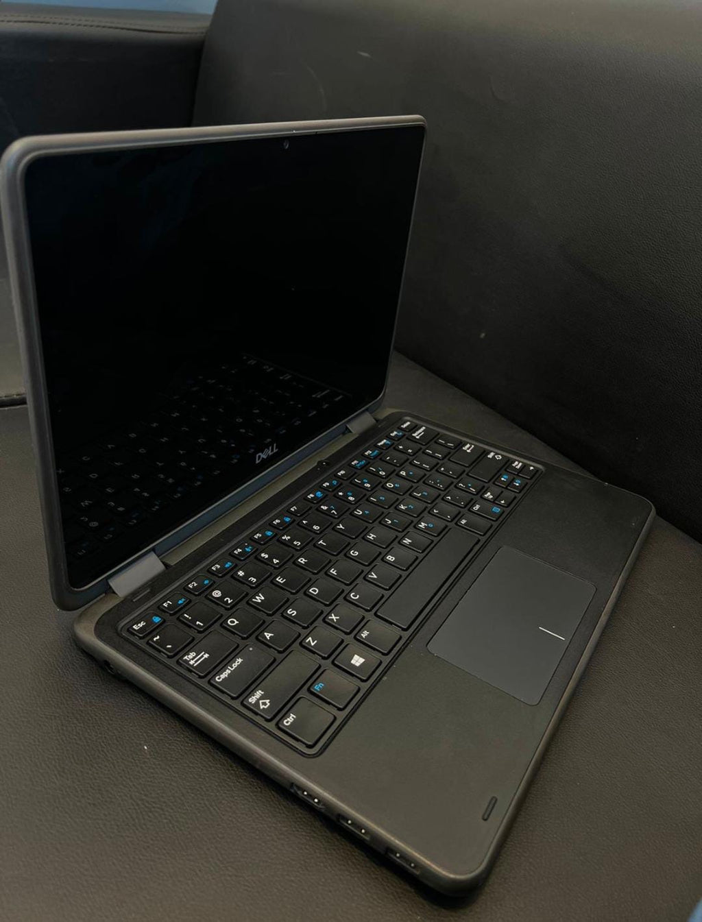 Dell Latitude 3189