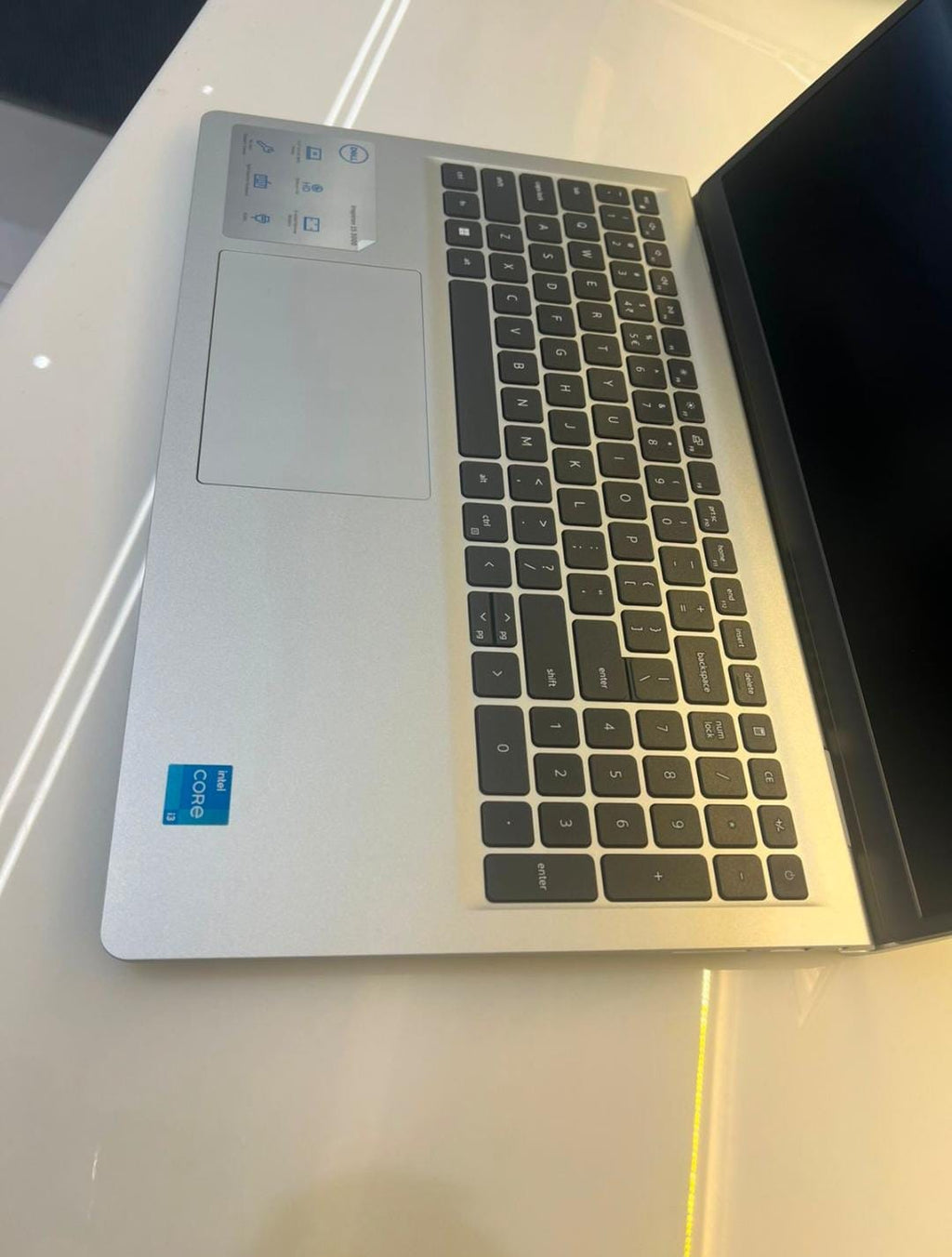 Dell Inspiron 3511