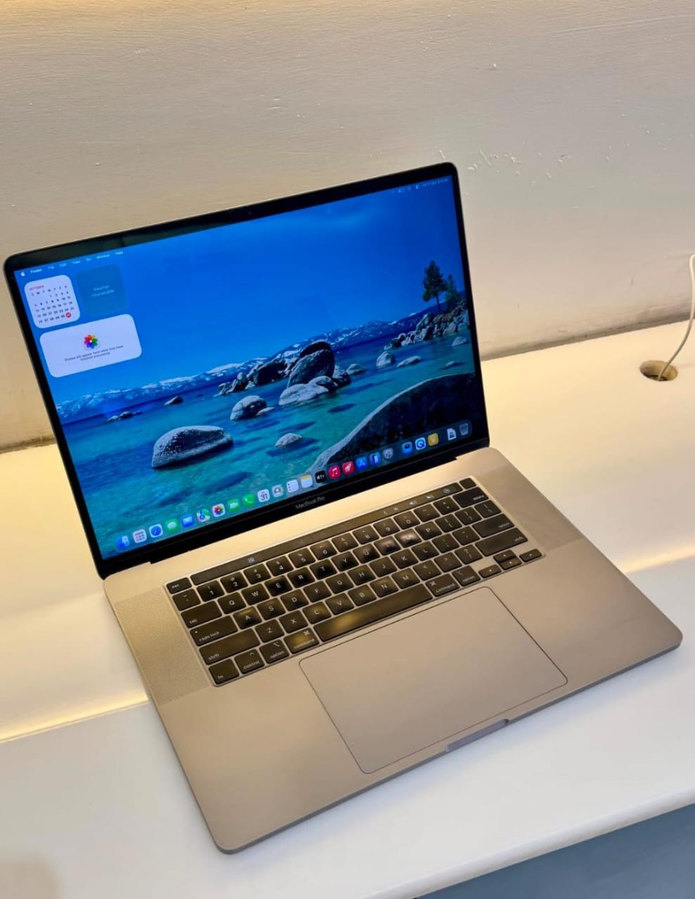 MacBook Pro i9